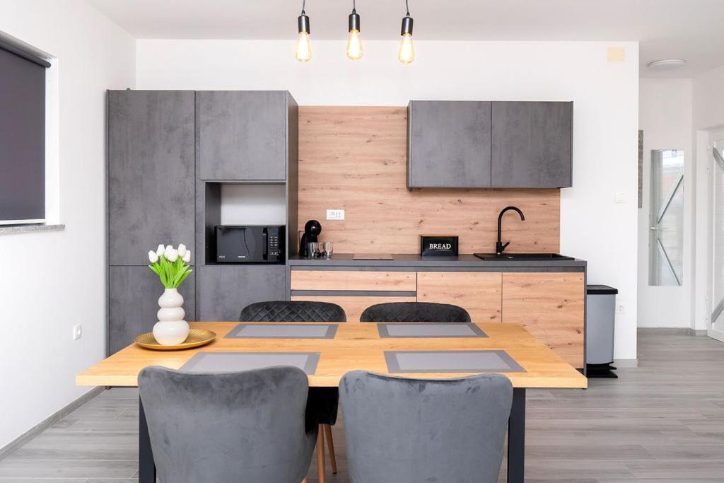 Apartments Grubisic - Sibenik - Parking Included Luaran gambar