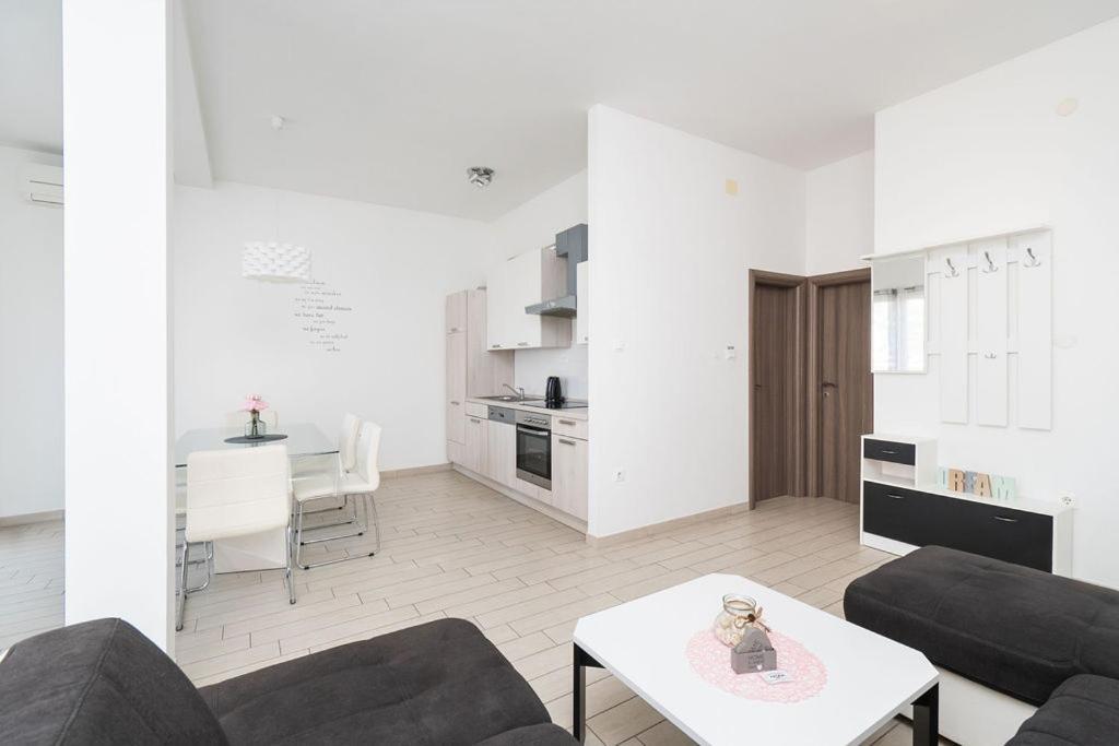 Apartments Grubisic - Sibenik - Parking Included Luaran gambar